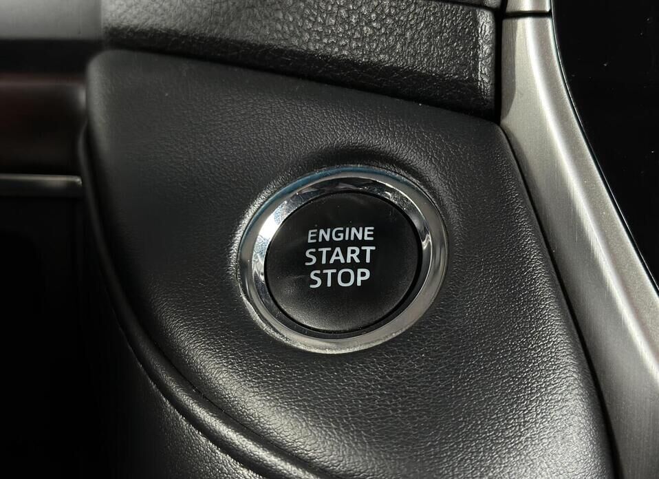 Toyota Land Cruiser, 200 Series Рестайлинг 2 4.6 AT (309 л.с.) 4WD