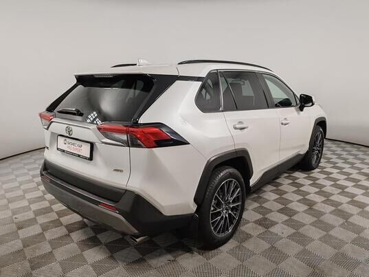 Toyota RAV4, 2021 г., 121 291 км
