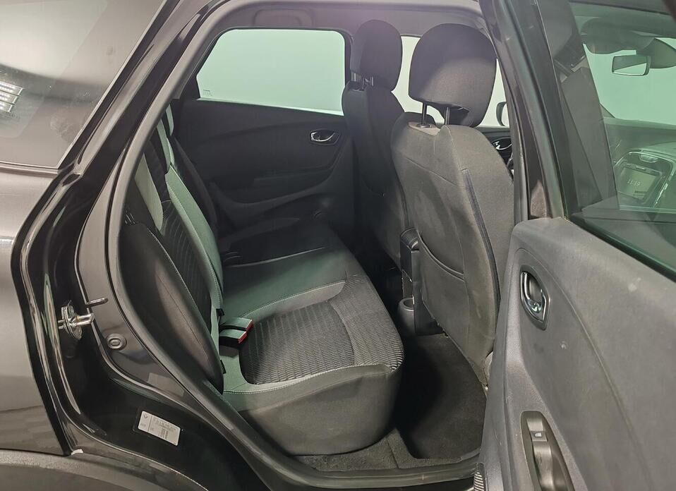 Renault Kaptur, I 2.0 MT (143 л.с.) 4WD