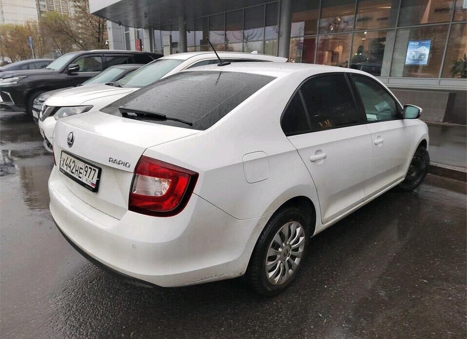 Skoda Rapid, I Рестайлинг 1.6 AT (110 л.с.)