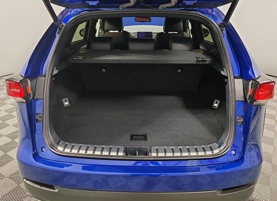 Lexus NX, I Рестайлинг 300 2.0 AT (238 л.с.) 4WD