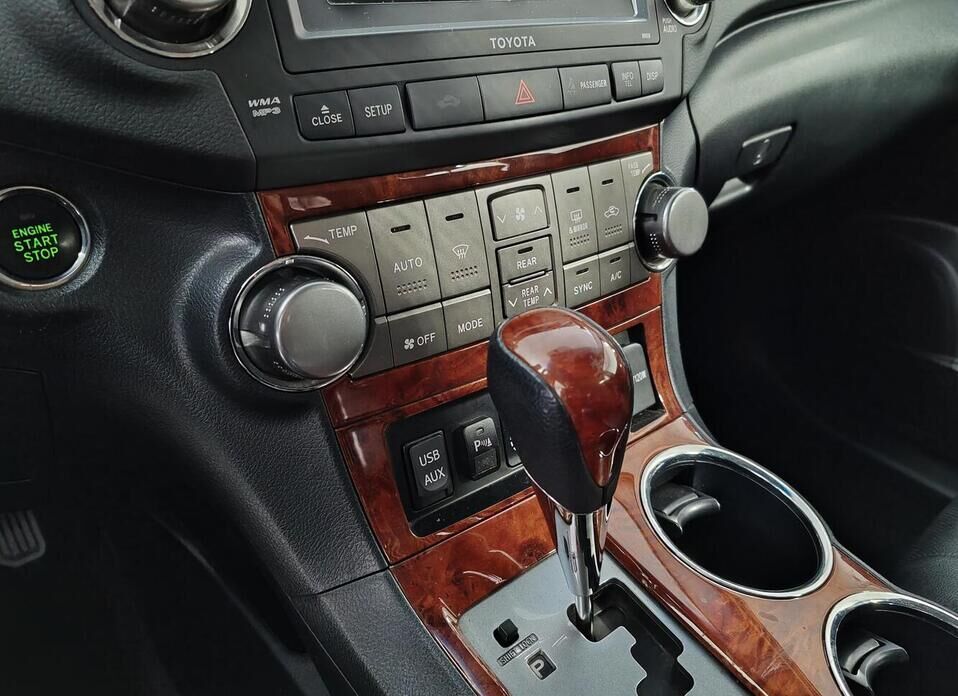 Toyota Highlander, II (XU40) Рестайлинг 3.5 AT (273 л.с.) 4WD