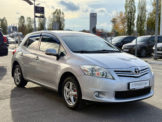 Toyota Auris, 2011 г., 341 871 км