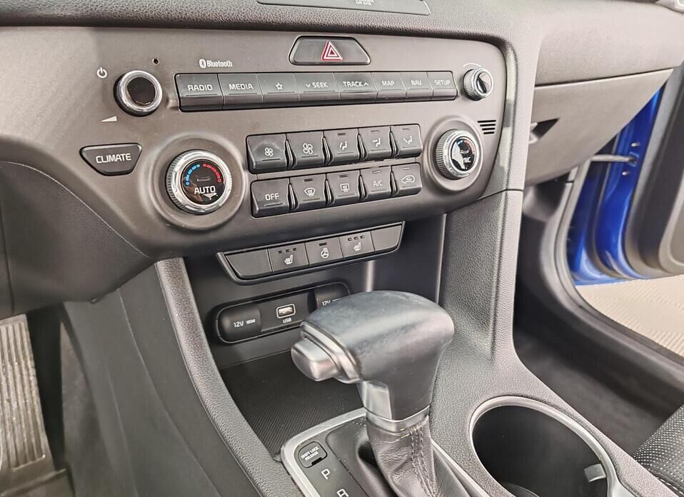 Kia Sportage, IV Рестайлинг 2.0 AT (150 л.с.)