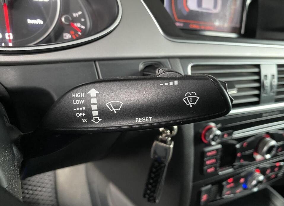 Audi A4, IV (B8) Рестайлинг 1.8 CVT (170 л.с.)