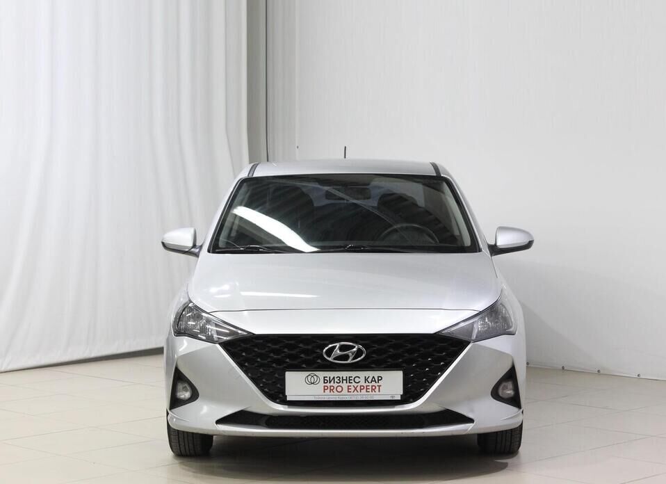 Hyundai Solaris, II Рестайлинг 1.6 AT (123 л.с.)
