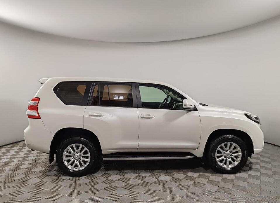 Toyota Land Cruiser Prado, 150 Series Рестайлинг 1 3.0d AT (173 л.с.) 4WD