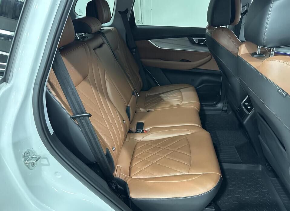 Chery Tiggo 8 Pro Max, I 2.0 AMT (197 л.с.) 4WD