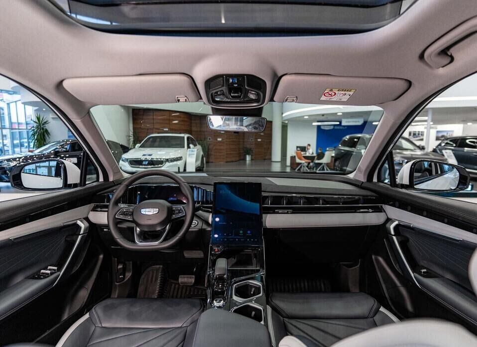 Geely Atlas, II 2.0 AT (200 л.с.) 4WD