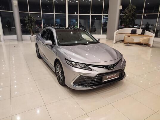 Toyota Camry, 2023&nbsp;г., 56&nbsp;046&nbsp;км