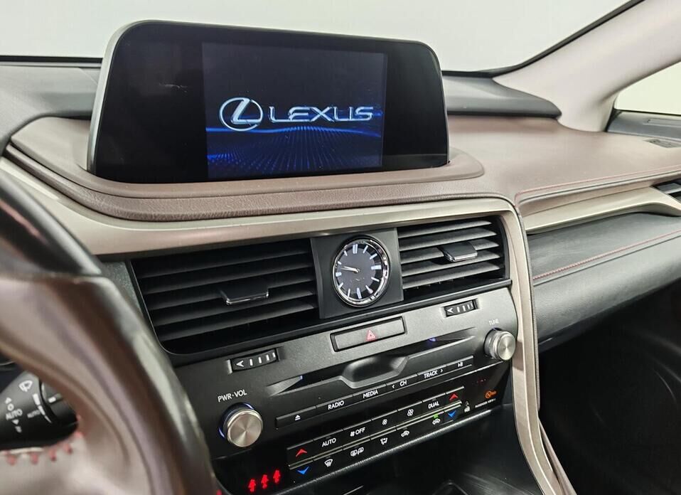 Lexus RX, IV Рестайлинг 300 2.0 AT (238 л.с.) 4WD