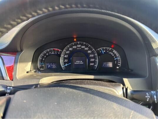 Toyota Camry, 2013&nbsp;г., 211&nbsp;200&nbsp;км