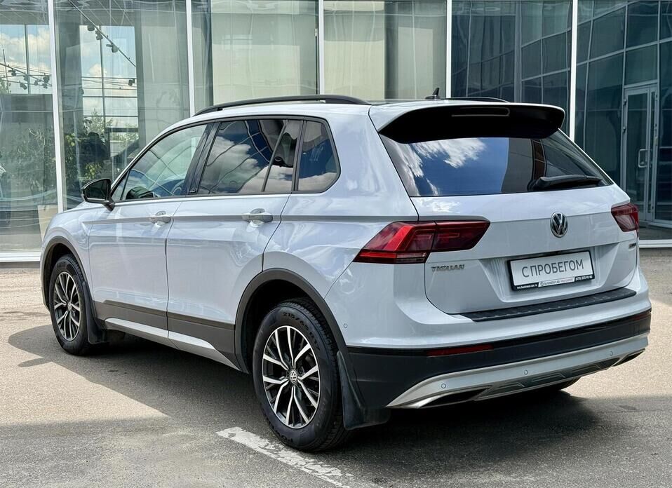 Volkswagen Tiguan, II 2.0d AMT (150 л.с.) 4WD
