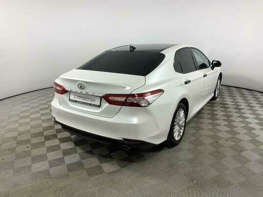 Toyota Camry, 2019 г., 212 407 км