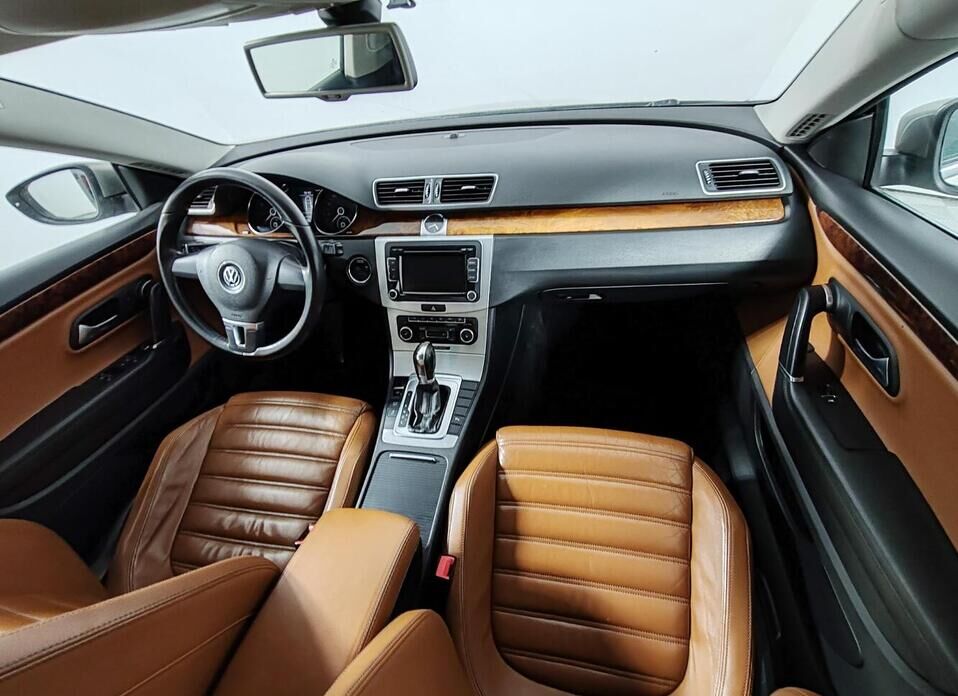 Volkswagen Passat CC 1.8 AMT (152 л.с.)