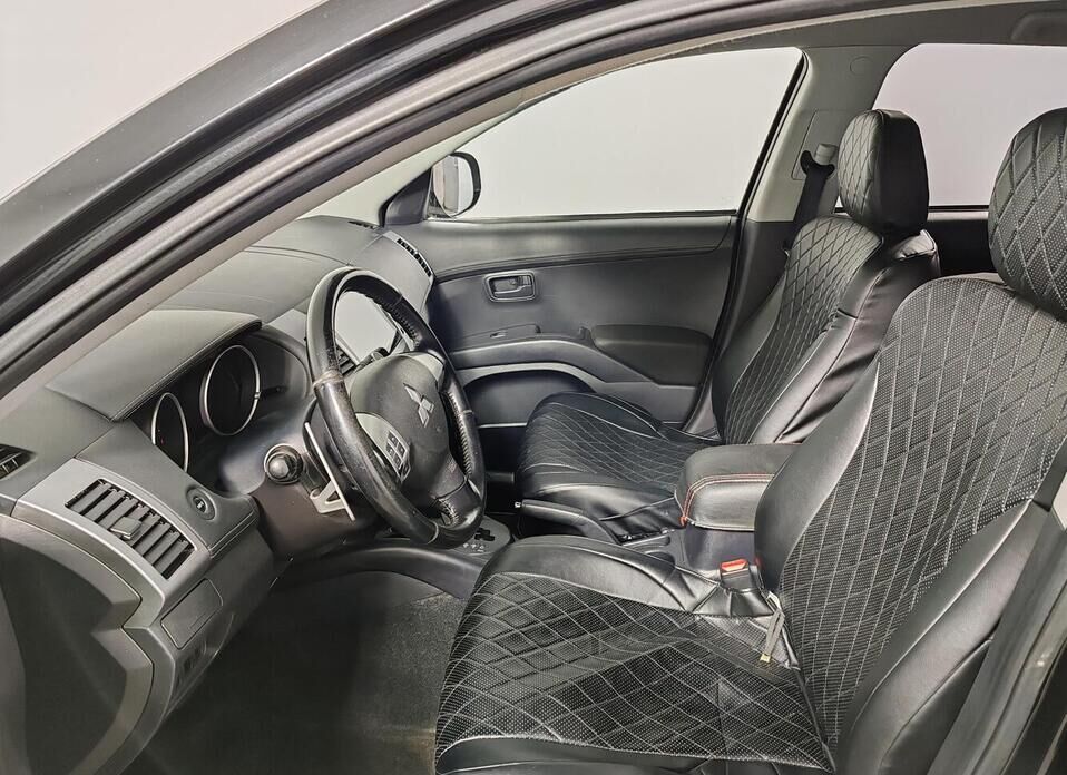 Mitsubishi Outlander, II Рестайлинг 2.0 CVT (147 л.с.)