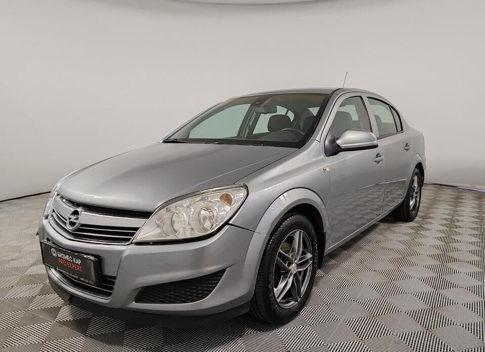 Opel Astra, H Рестайлинг 1.6 MT (115 л.с.)