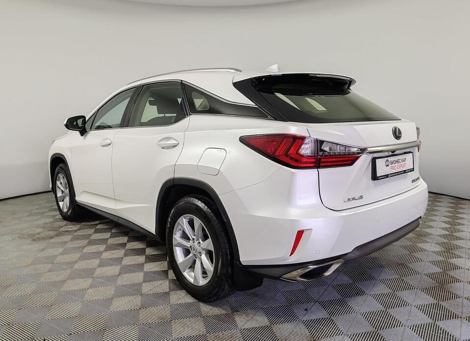 Lexus RX, IV 200t 2.0 AT (238 л.с.) 4WD