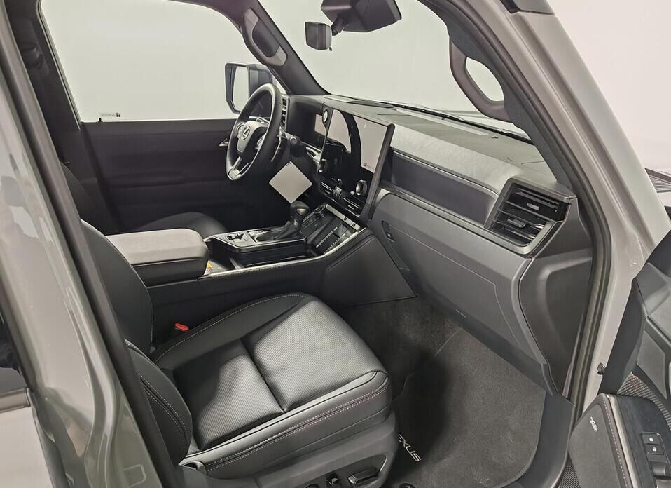 Lexus GX, III 550 3.4 AT (354 л.с.) 4WD