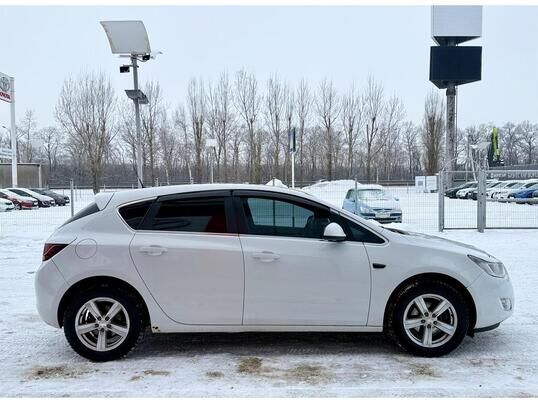 Opel Astra, 2012&nbsp;г., 175&nbsp;498&nbsp;км