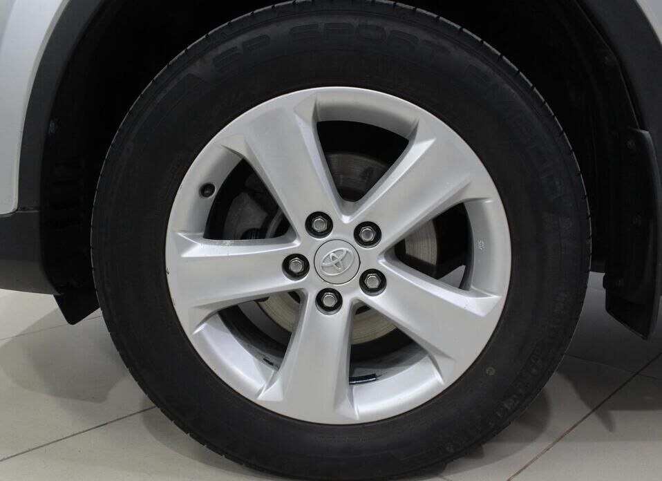 Toyota RAV4, IV (CA40) 2.0 MT (146 л.с.) 4WD