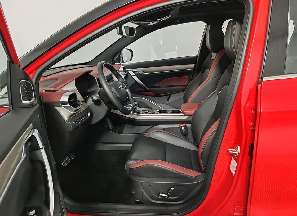 Geely Coolray, I 1.5 AMT (150 л.с.)