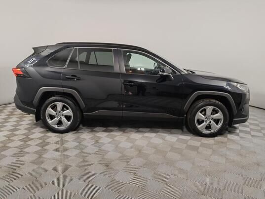 Toyota RAV4, V (XA50), 2021 г., 122 129 км