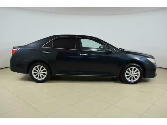 Toyota Camry, 2012 г., 323 585 км