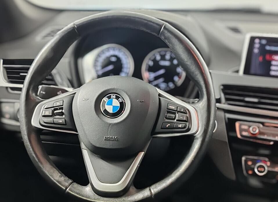 BMW X1, II (F48) Рестайлинг 18d xDrive 2.0d AT (150 л.с.) 4WD
