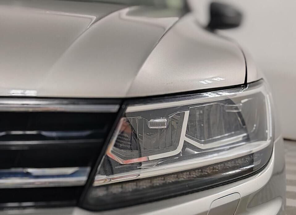 Volkswagen Tiguan, II 2.0d AMT (150 л.с.) 4WD