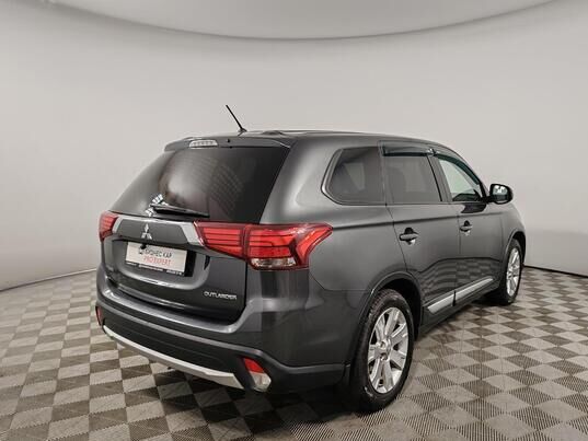 Mitsubishi Outlander, 2015 г., 207 548 км