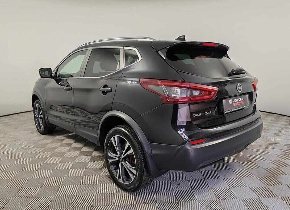 Nissan Qashqai, II Рестайлинг 2.0 CVT (144 л.с.)