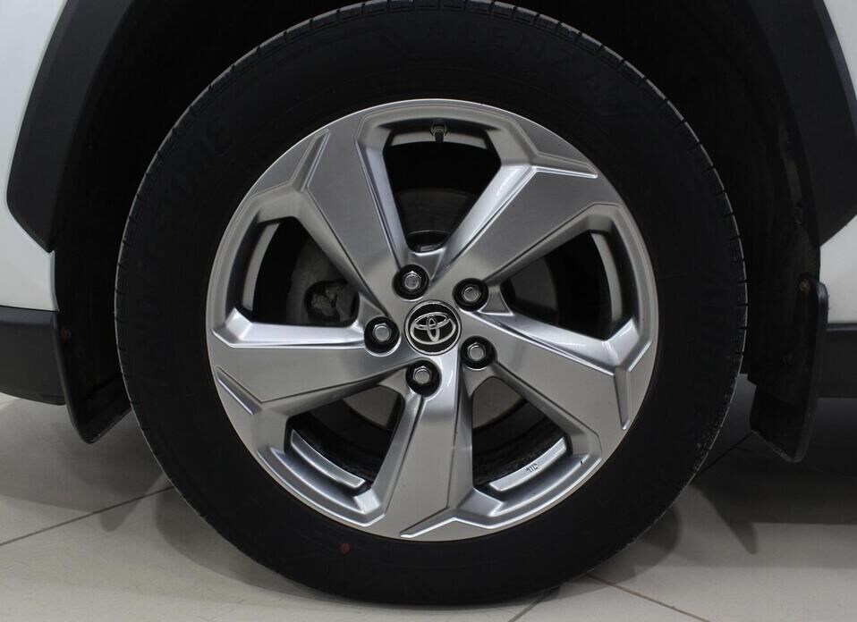 Toyota RAV4 2.0 CVT (149 л.с.)