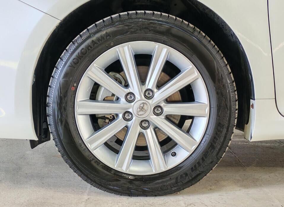Toyota Camry, VII (XV50) Рестайлинг 2 2.5 AT (181 л.с.)