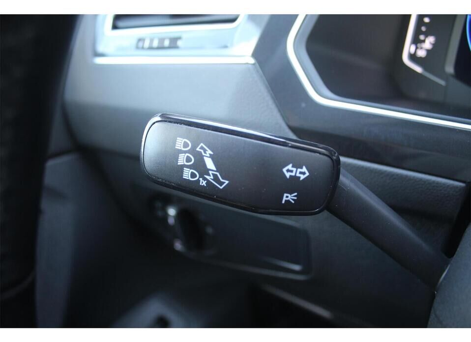 Volkswagen Tiguan, II 2.0d AMT (150 л.с.) 4WD
