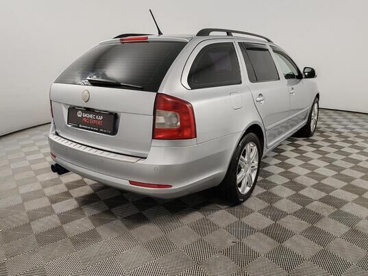 Skoda Octavia, 2011 г., 304 130 км