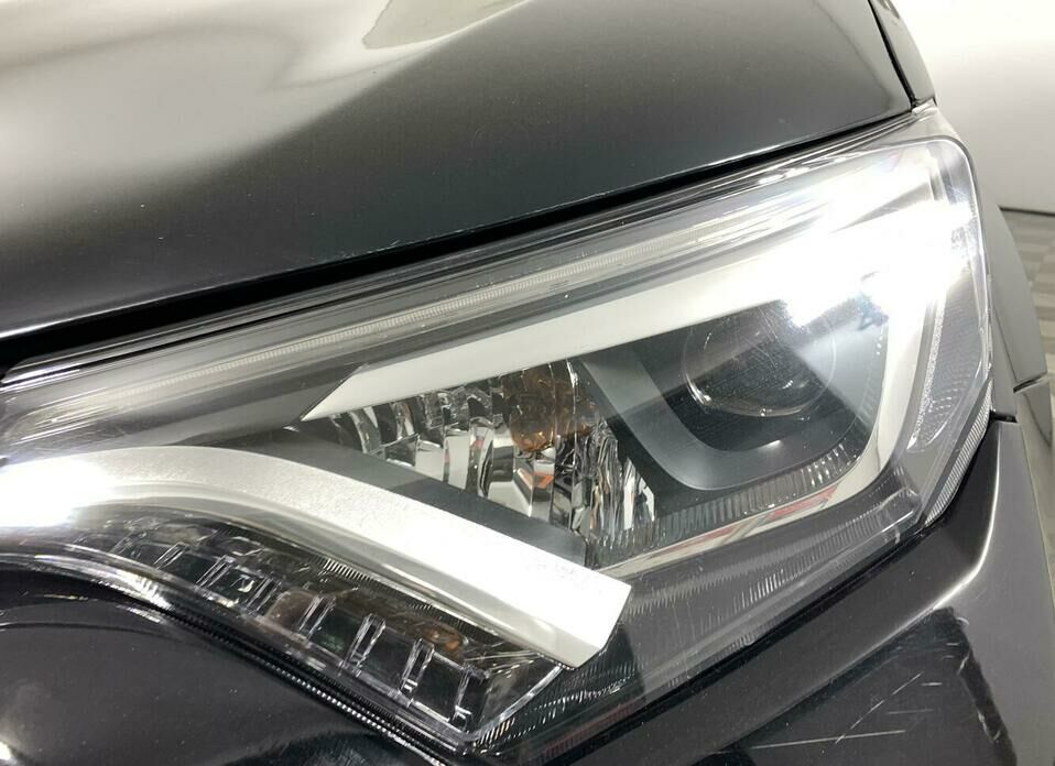 Toyota RAV4 2.2d AT (150 л.с.) 4WD
