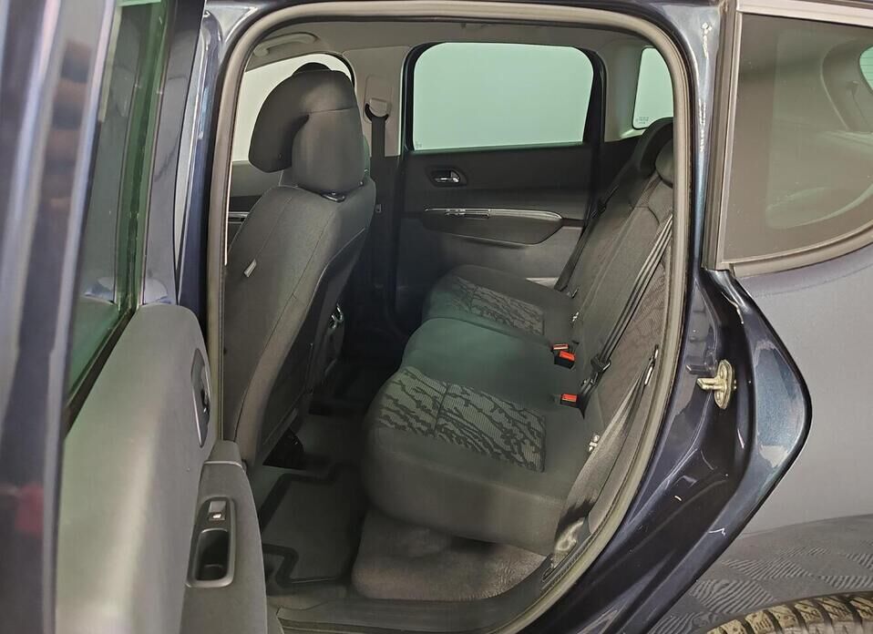 Peugeot 3008, I 1.6d AMT (112 л.с.)