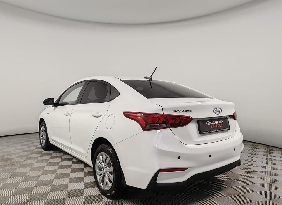 Hyundai Solaris, II 1.6 AT (123 л.с.)