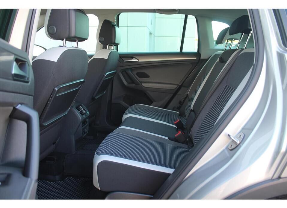 Volkswagen Tiguan, II 2.0d AMT (150 л.с.) 4WD
