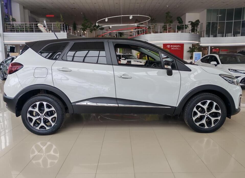 Renault Kaptur, I Рестайлинг 1.6 CVT (114 л.с.)