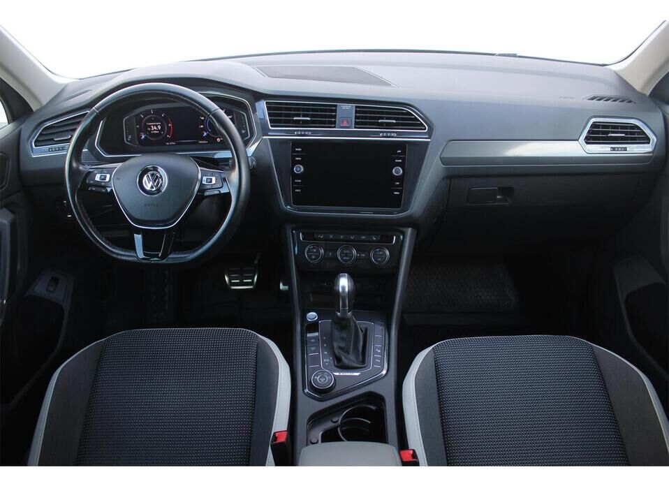 Volkswagen Tiguan, II 2.0d AMT (150 л.с.) 4WD