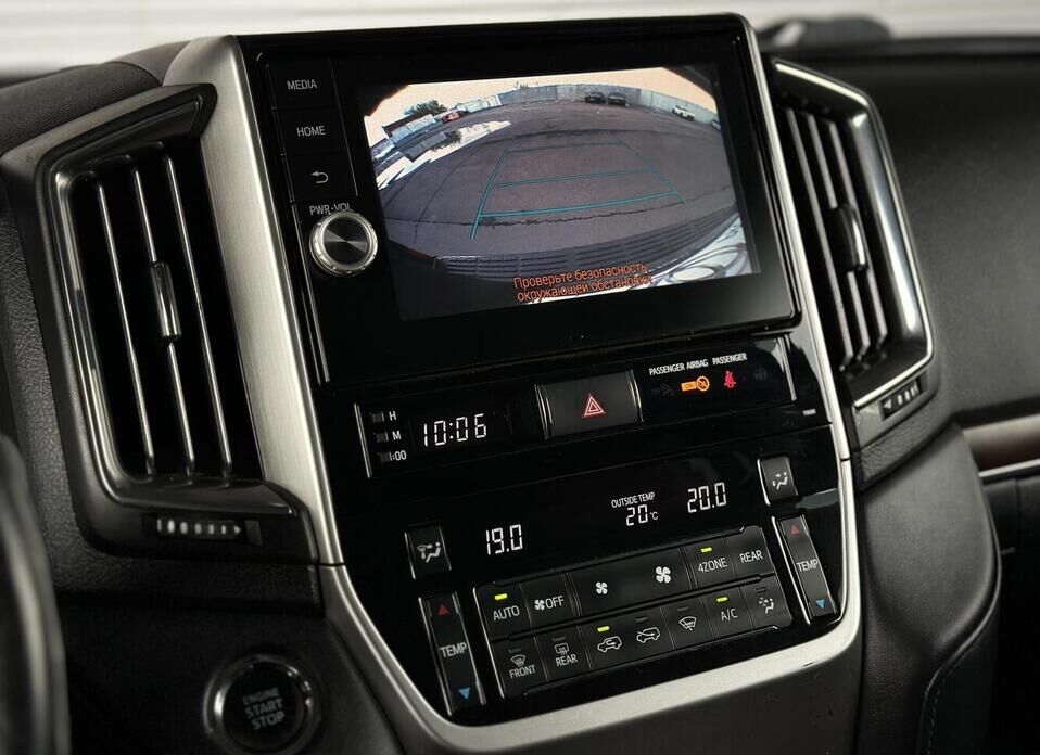 Toyota Land Cruiser, 200 Series Рестайлинг 2 4.6 AT (309 л.с.) 4WD