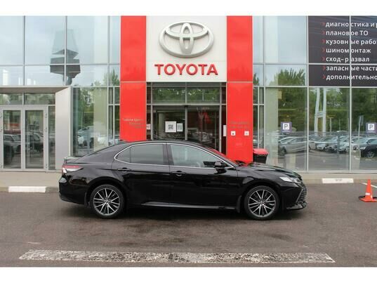 Toyota Camry, 2021 г., 131 141 км