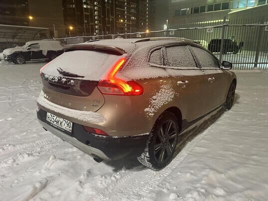 Volvo V40 Cross Country, 2013&nbsp;г., 184&nbsp;636&nbsp;км