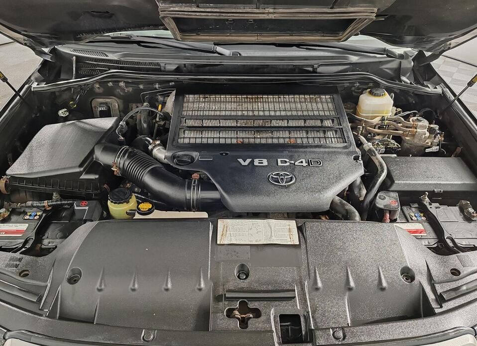 Toyota Land Cruiser, 200 Series Рестайлинг 1 4.5d AT (235 л.с.) 4WD