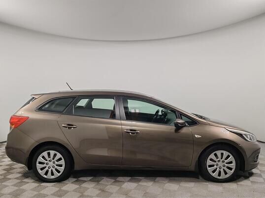 Kia Ceed, II, 2013 г., 136 327 км