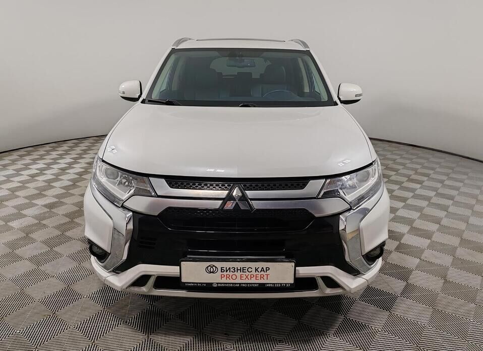 Mitsubishi Outlander, III Рестайлинг 3 2.0 CVT (146 л.с.)