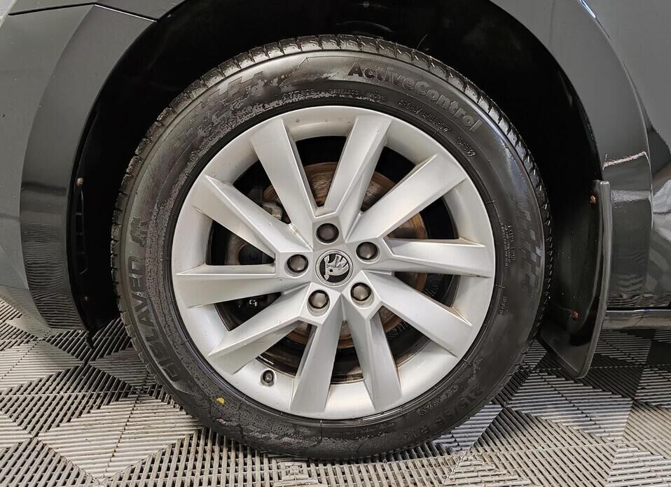 Skoda Superb, III 1.8 AMT (180 л.с.)