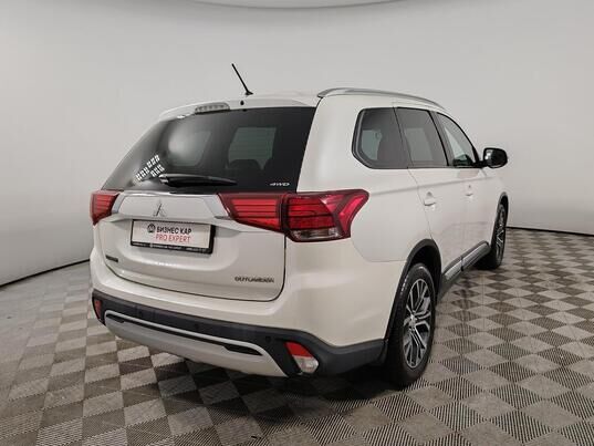 Mitsubishi Outlander, 2016 г., 168 739 км